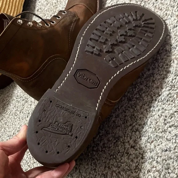 Red Wing Vibram Sole Men's Dark Brown Leather Boots - Picture 2 of 6